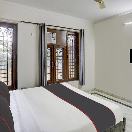 فندق Super Capital O Uk House Residency غورغاون المظهر الخارجي الصورة